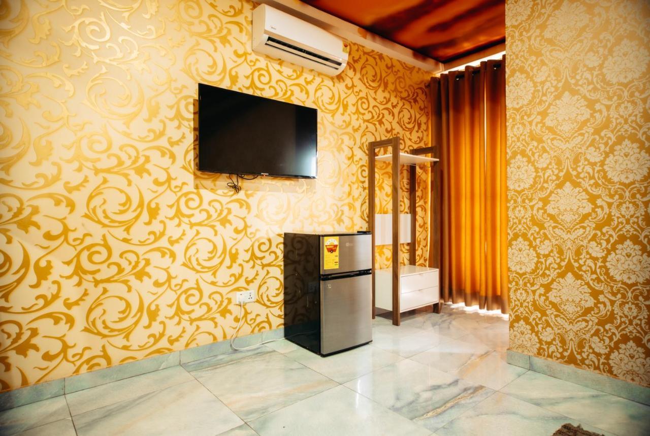 Plus 33 Hotel Nungua Екстериор снимка